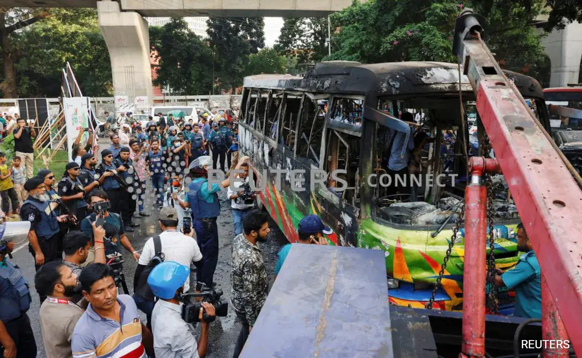 Demo para perempuan di bangladesh yang menggulingkan sheikh hasina